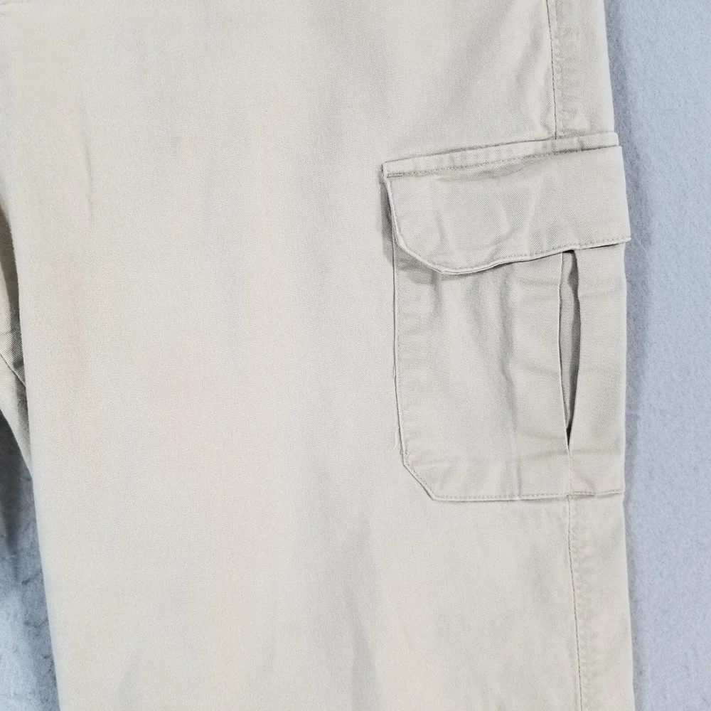 Haggar cargo pants men's 42 x 30 beige cotton comfort waist outdoor hiking